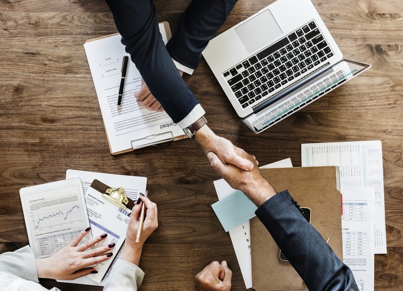 NEORA: Ventajas y mitos del Outsourcing