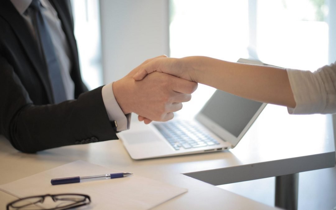 NEORA: ¡Externaliza! Las ventajas de tercerizar servicios